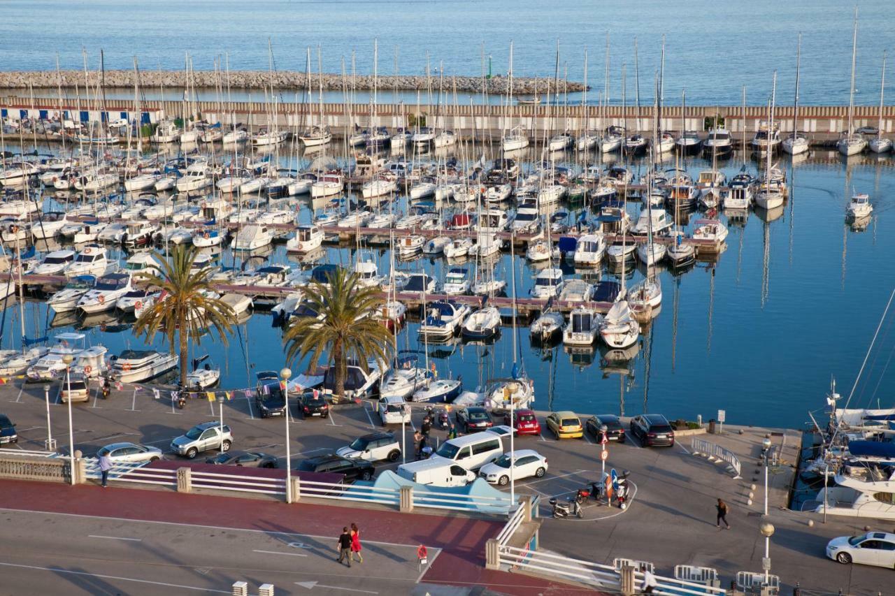 Candela'S Beach Port El El Masnou Exterior photo